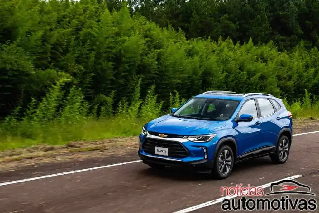 Compra PcD: Chevrolet Tracker Premier ou um Toyota Corolla Cross