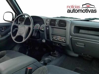 Ficha técnica completa do Chevrolet Blazer DLX 2.8 Turbodiesel 4x4