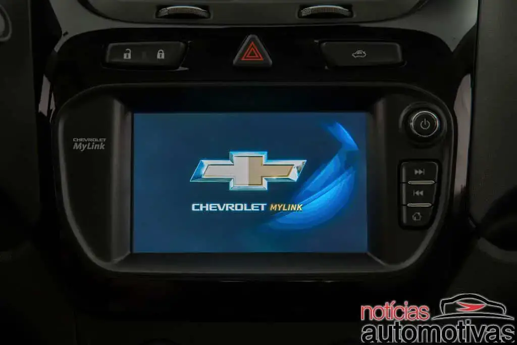 Chevrolet Onix: como funciona a central multimídia My Link - Autos